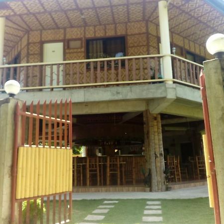 Greenhut Pension & Bar Jagna Bagian luar foto