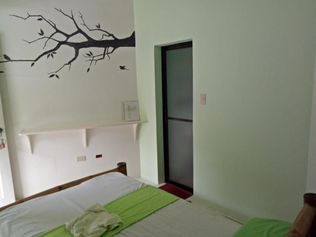 Greenhut Pension & Bar Jagna Bagian luar foto