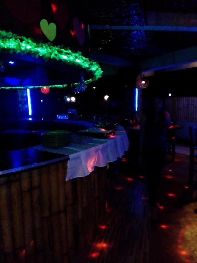 Greenhut Pension & Bar Jagna Bagian luar foto