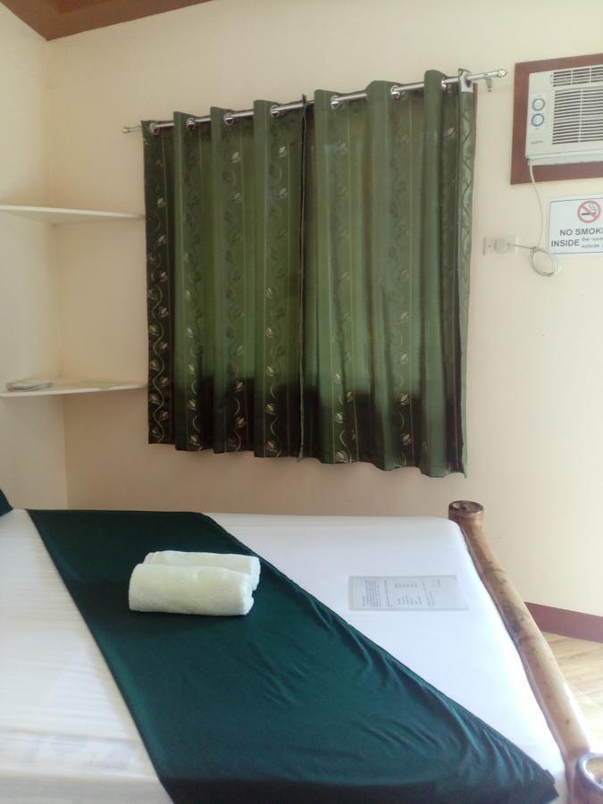Greenhut Pension & Bar Jagna Bagian luar foto