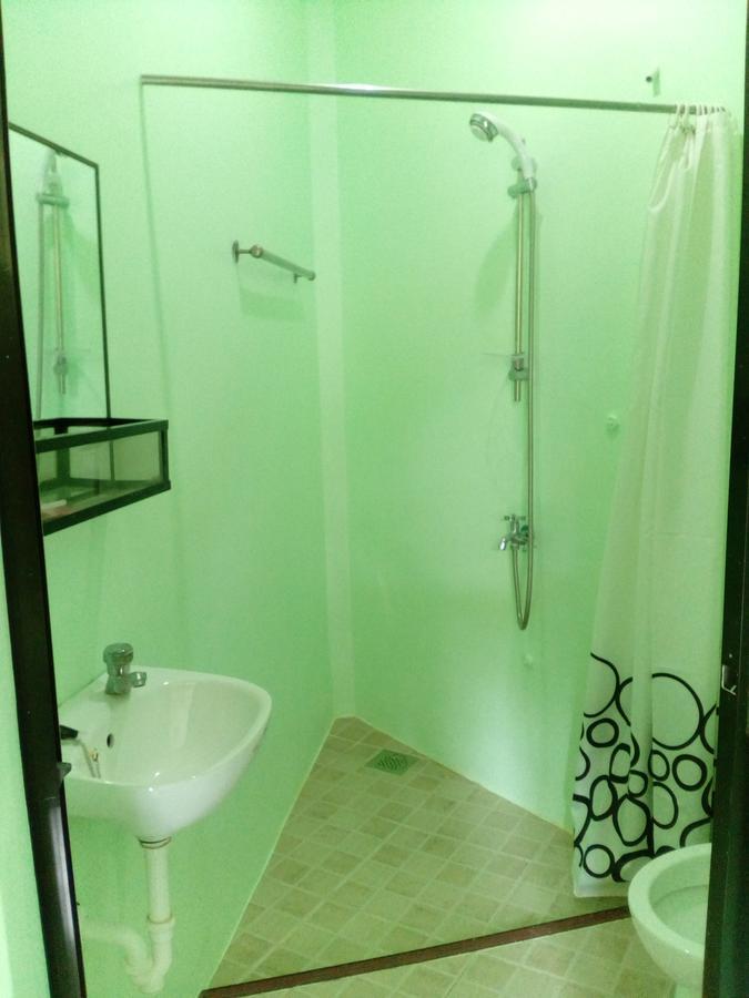 Greenhut Pension & Bar Jagna Bagian luar foto